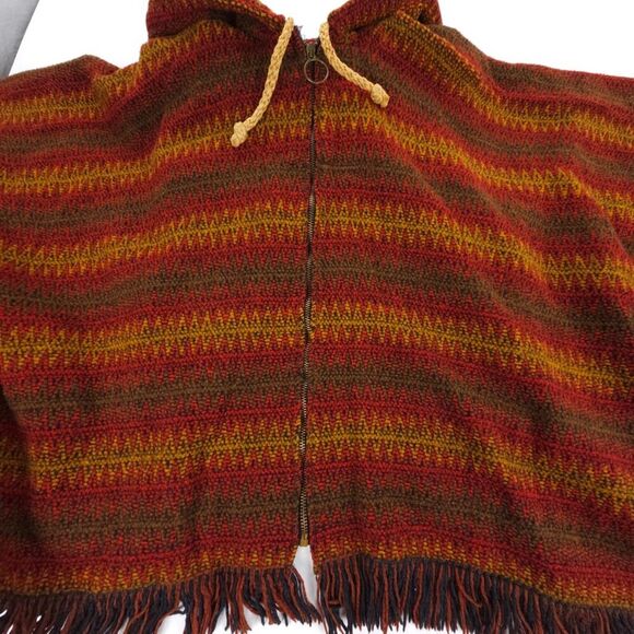 Himalayan Artisan Handmade Red Woven Poncho with Backpack Hoodie One Size - Picture 5 of 7